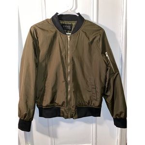 OLIVE GREEN BOMBER JACKET SIZE LARGE